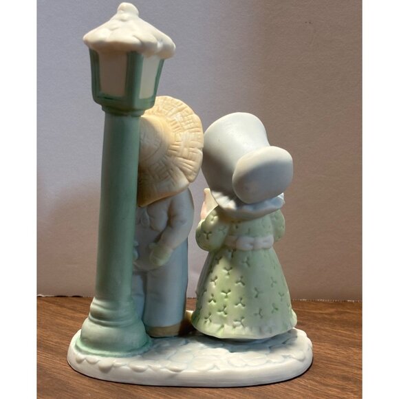 Vintage 1992 Porcelain Figurine Joy To The World Homco Circle of Friends - Picture 3 of 8